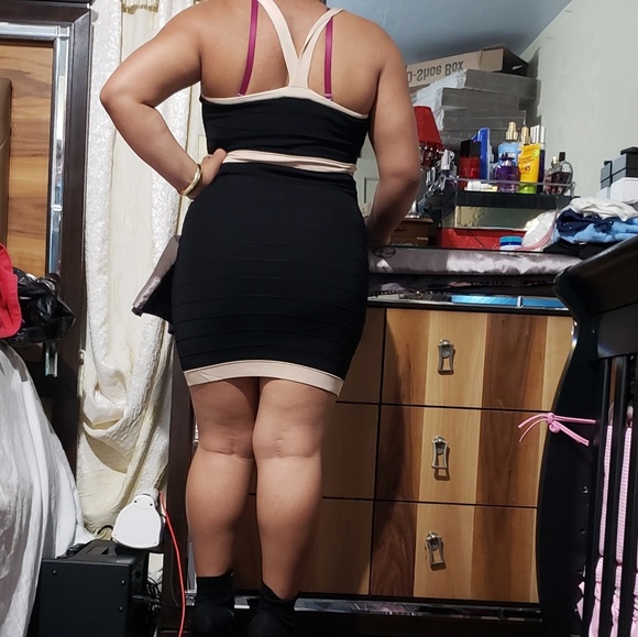 BEBE BLACK/CREAM ELASTIC BODYCON DRESS SIZE MEDIUM - Picture 2 of 8